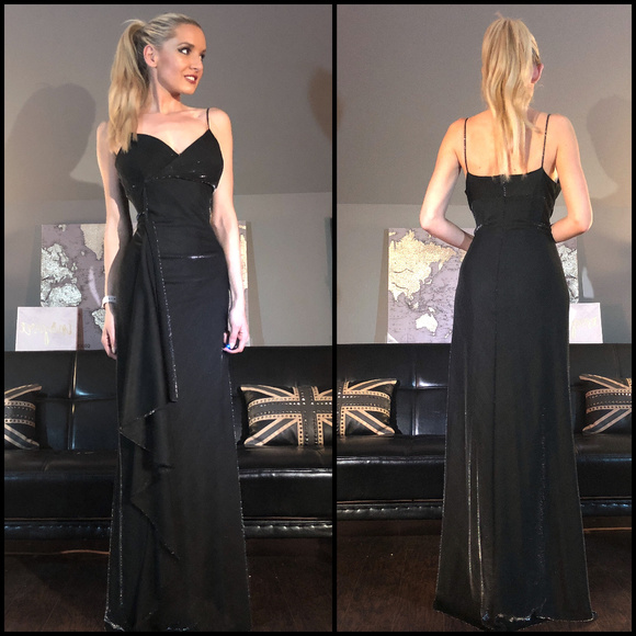 De Laru Dresses & Skirts - Iridescent Black Long Fitted Ruffle Prom Dress